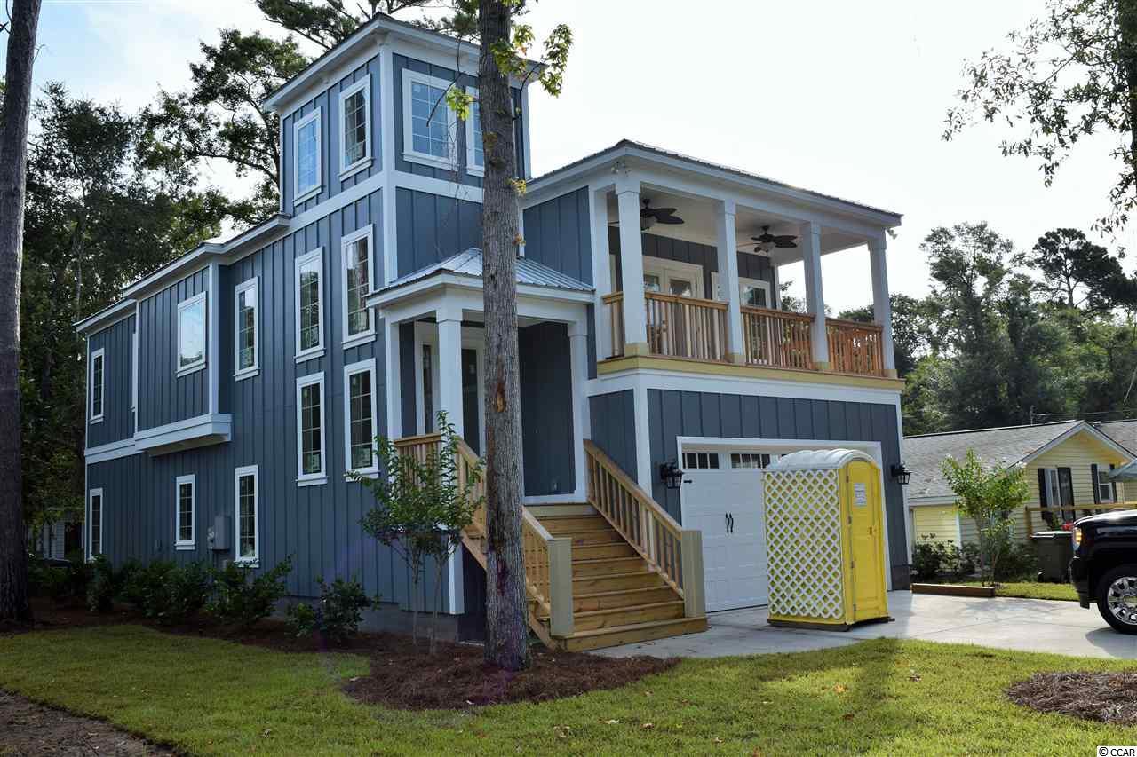 628 1st Ave N - Photo 1