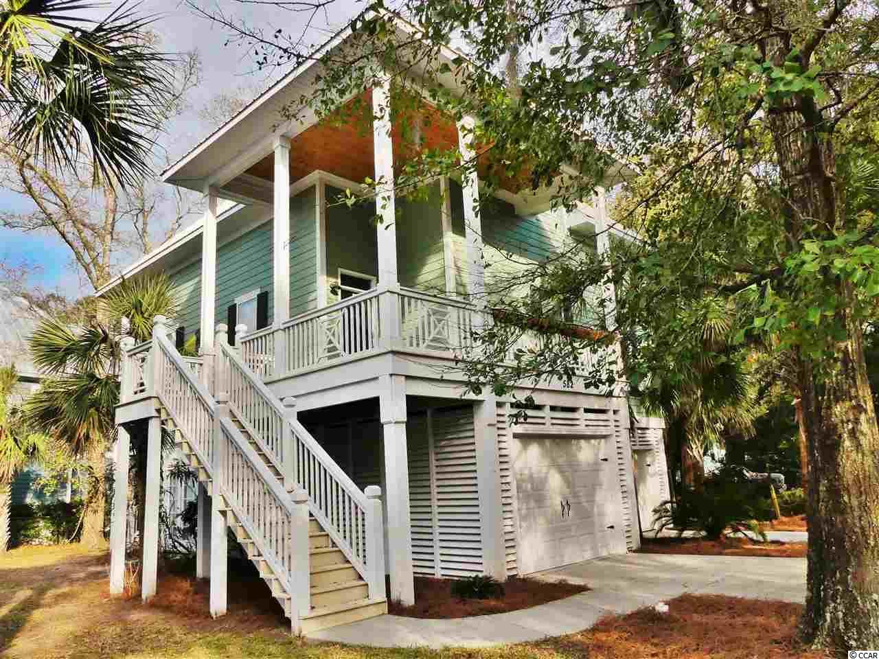 582 Collins Ave. - Photo 1