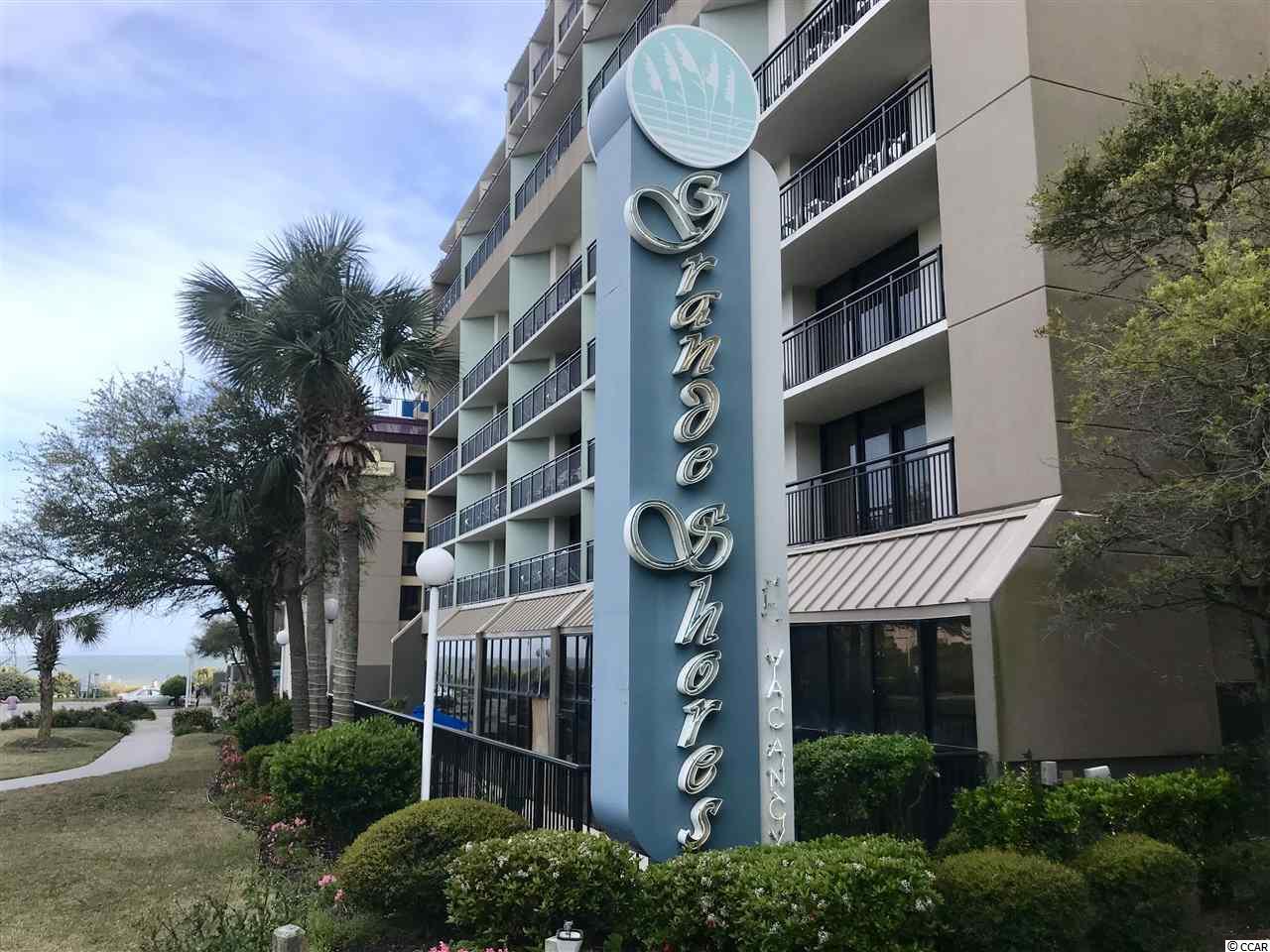 201 77th Ave. N - Photo 1