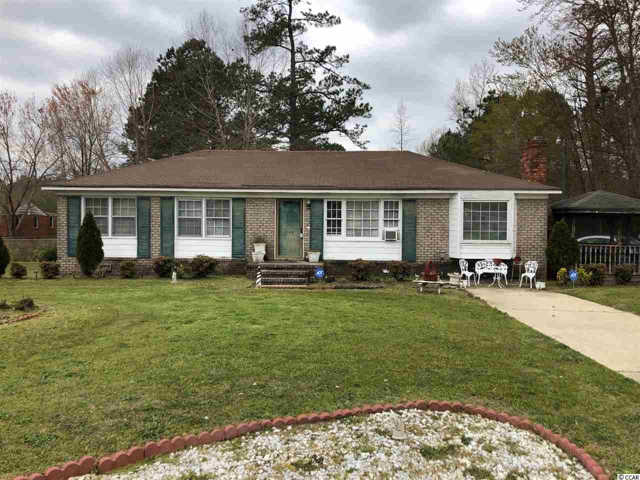 4135 Savannah Dr. - Photo 1