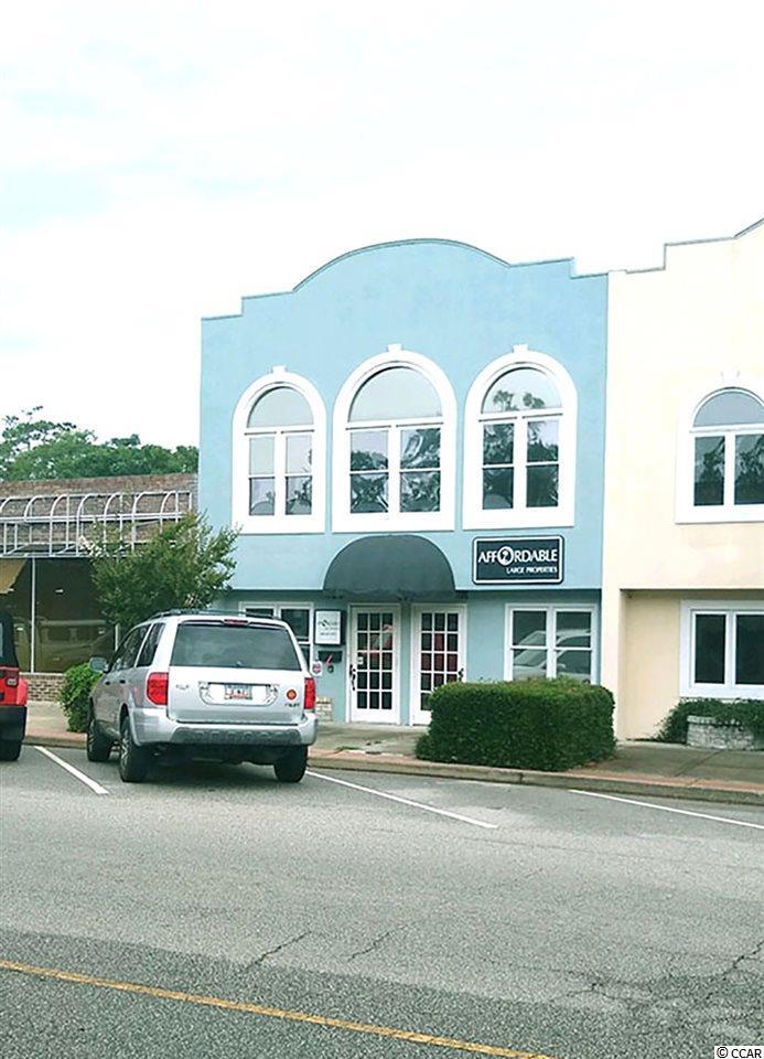 411 Broadway St. - Photo 1