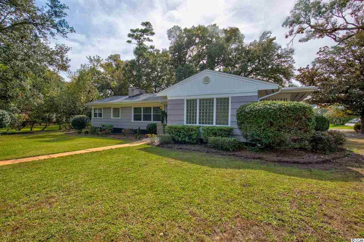413 46th Ave. N - Photo 1
