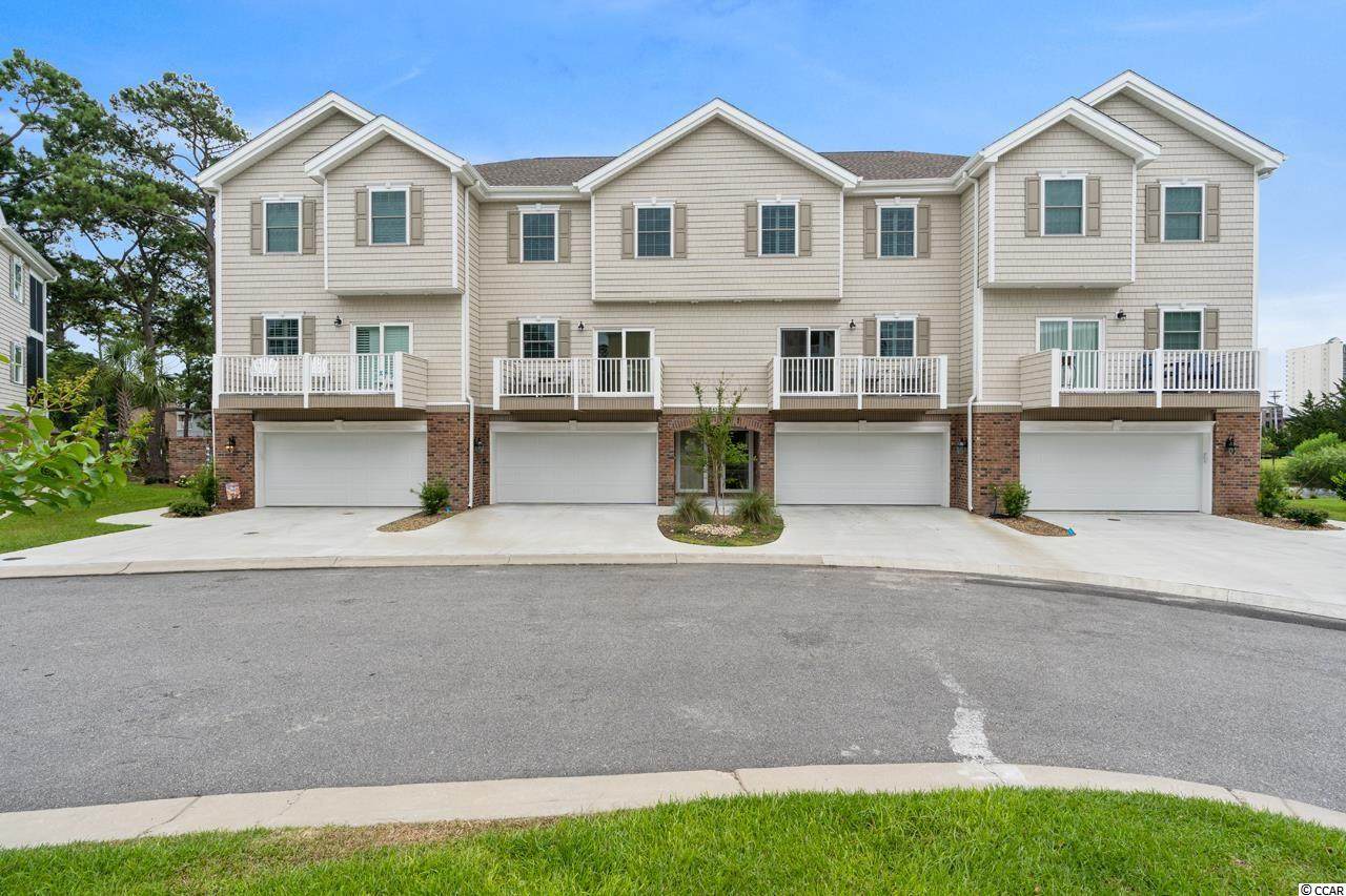 601 Hillside Dr. N - Photo 1
