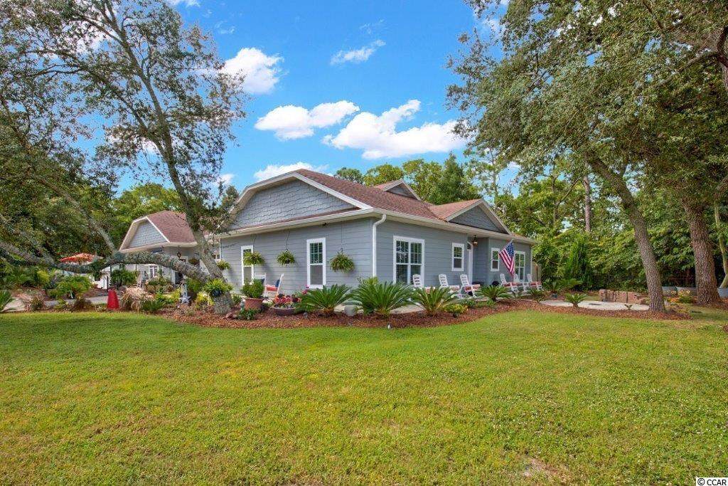 409 64th Ave. N - Photo 1