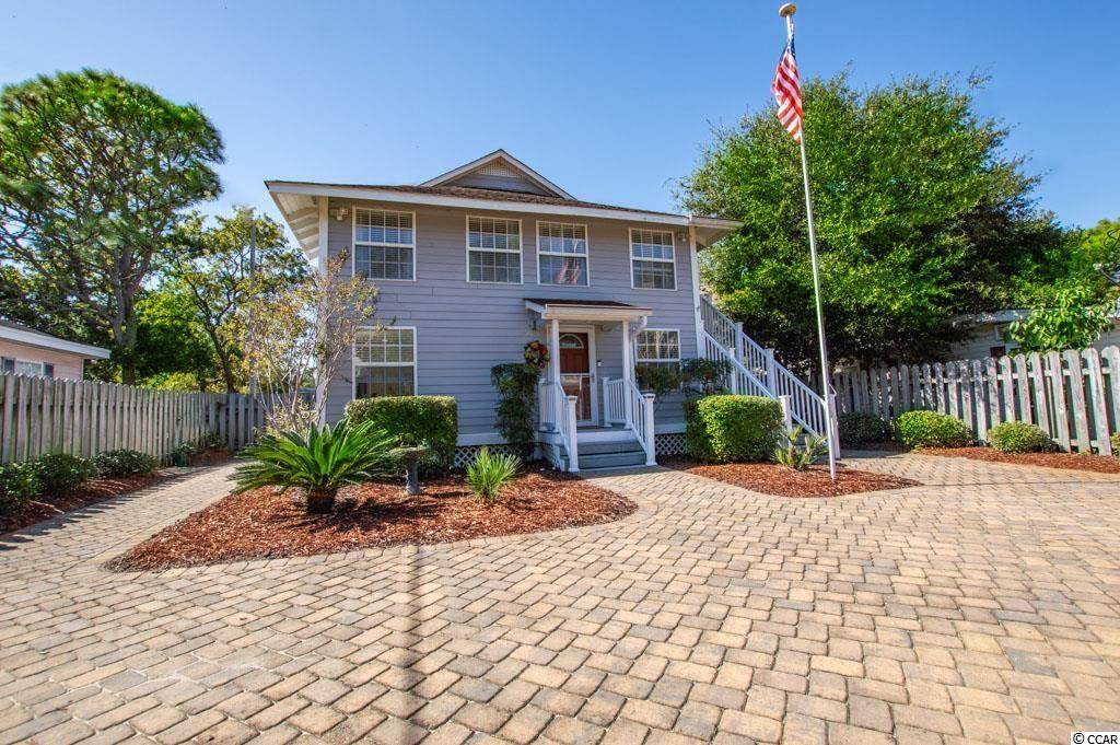 607 18th Ave. S - Photo 1