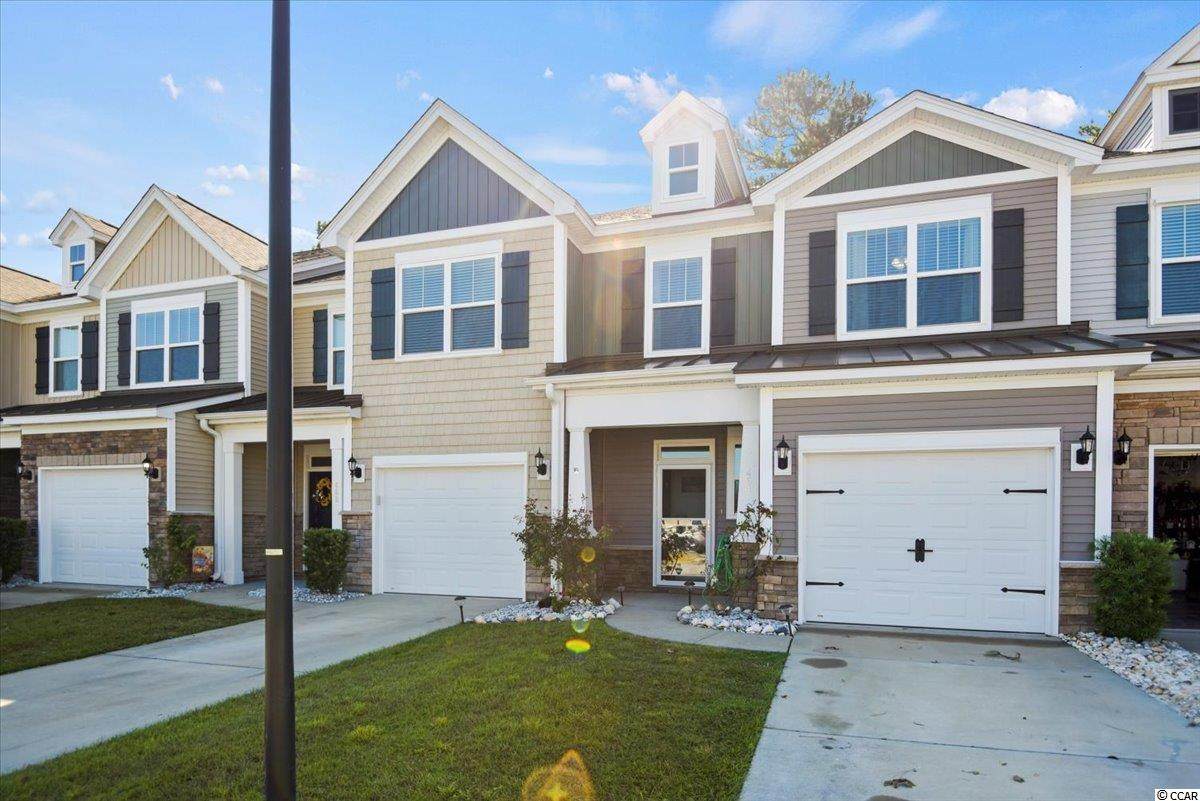 464 Papyrus Circle - Photo 1