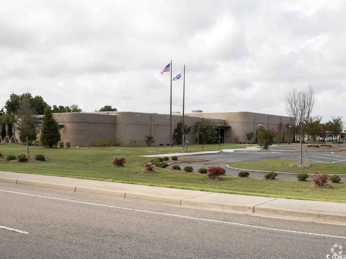 1900 Mr. Joe White Ave. - Photo 1