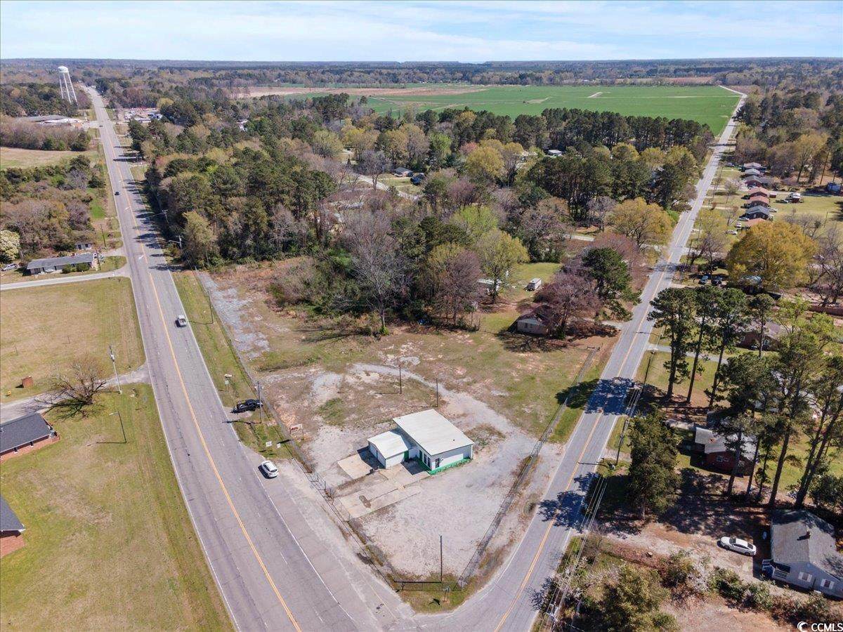 840 Highway 401 - Photo 1