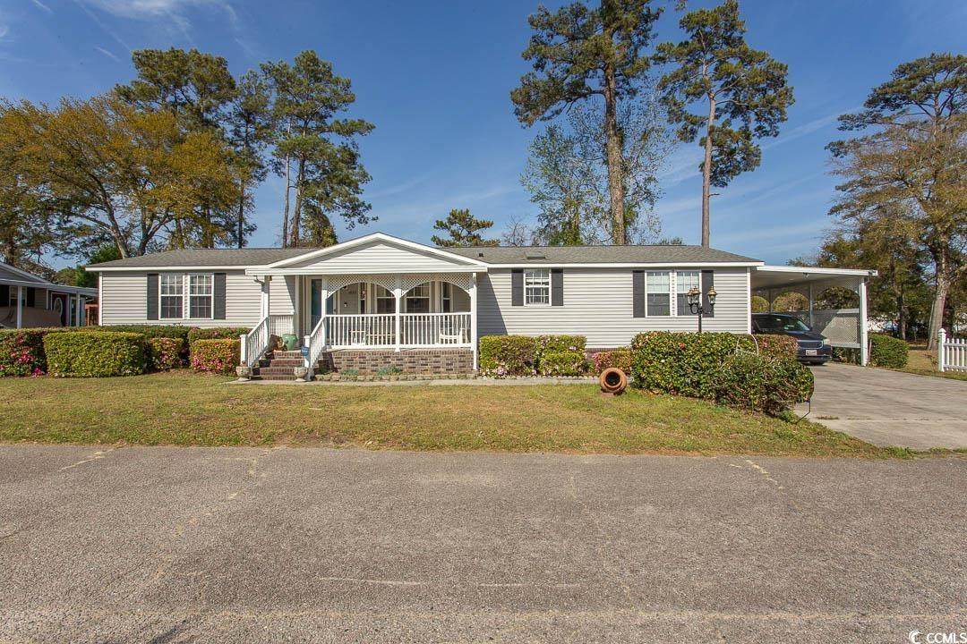 1652 Perry Circle - Photo 1