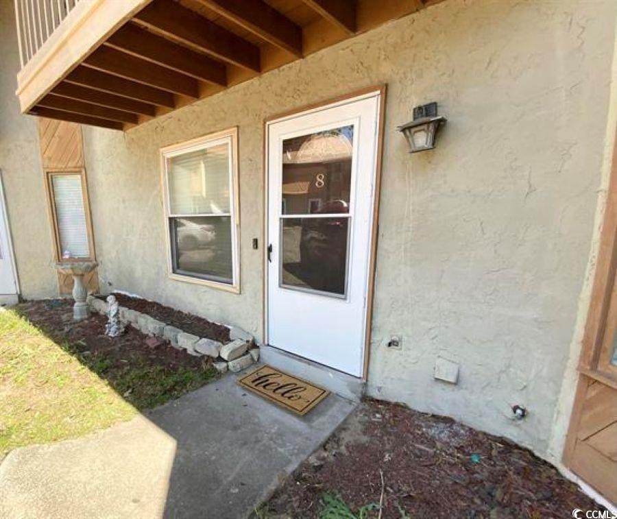 600 65th Ave. N - Photo 1
