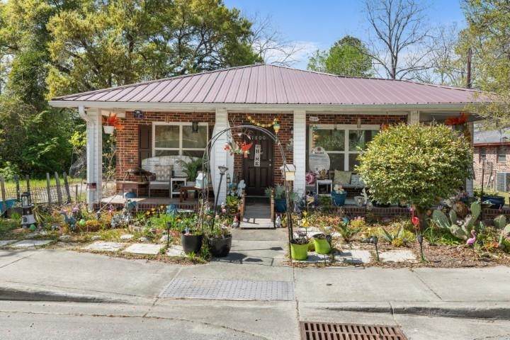 1800 Brown St. - Photo 1