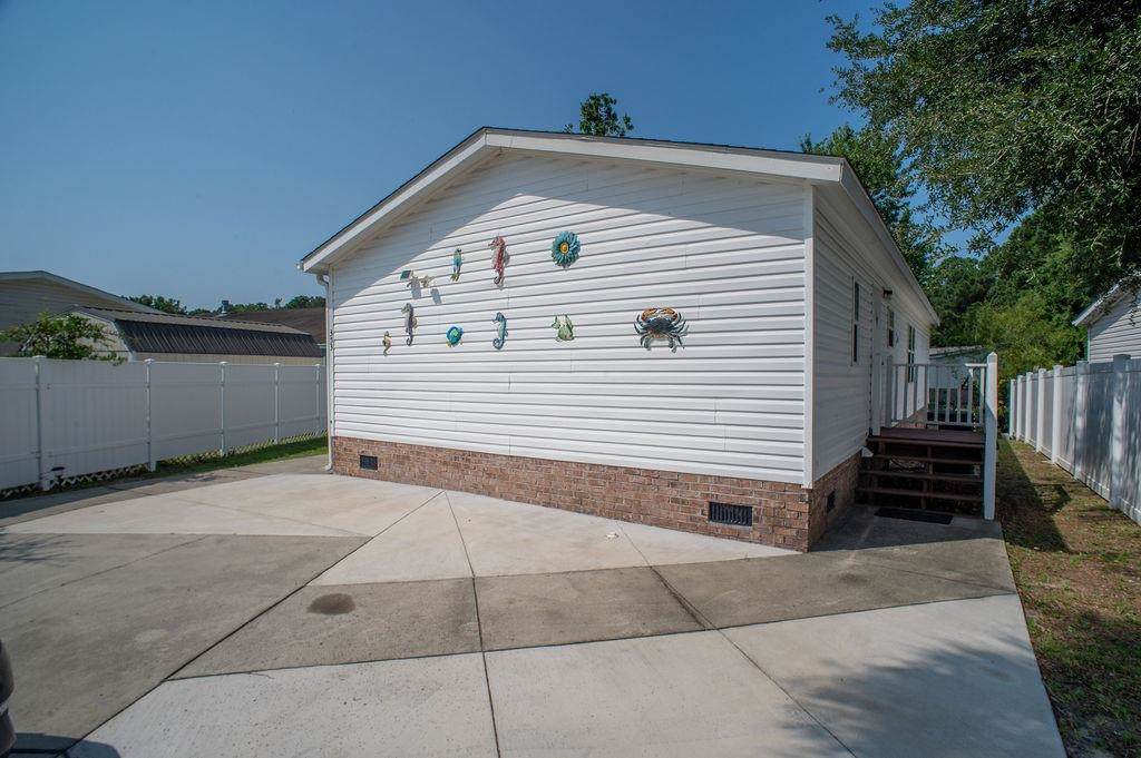 353 Misty Breeze Ln. - Photo 1