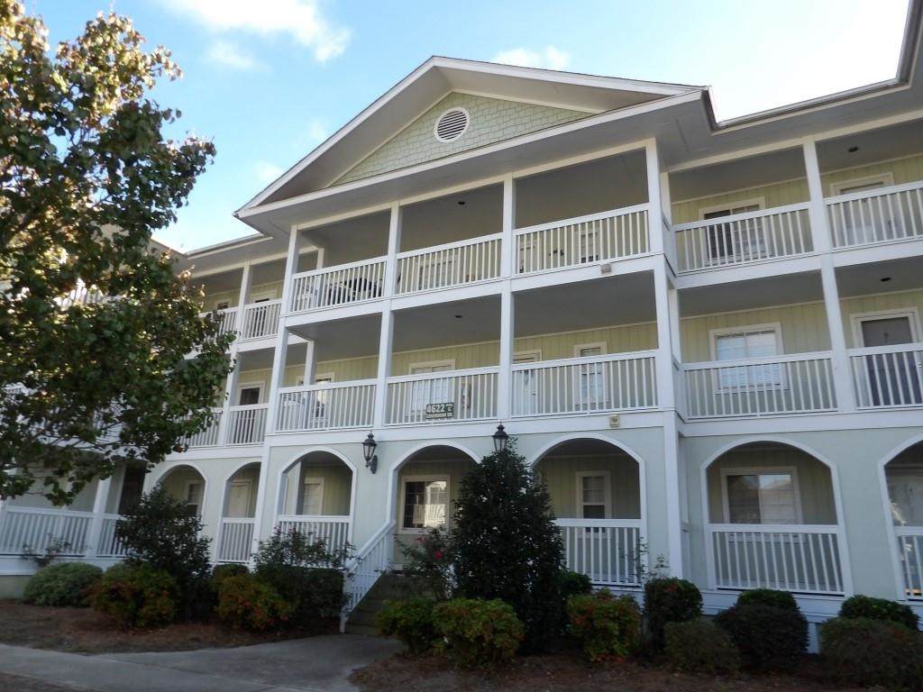 4622 Greenbriar Dr. - Photo 1