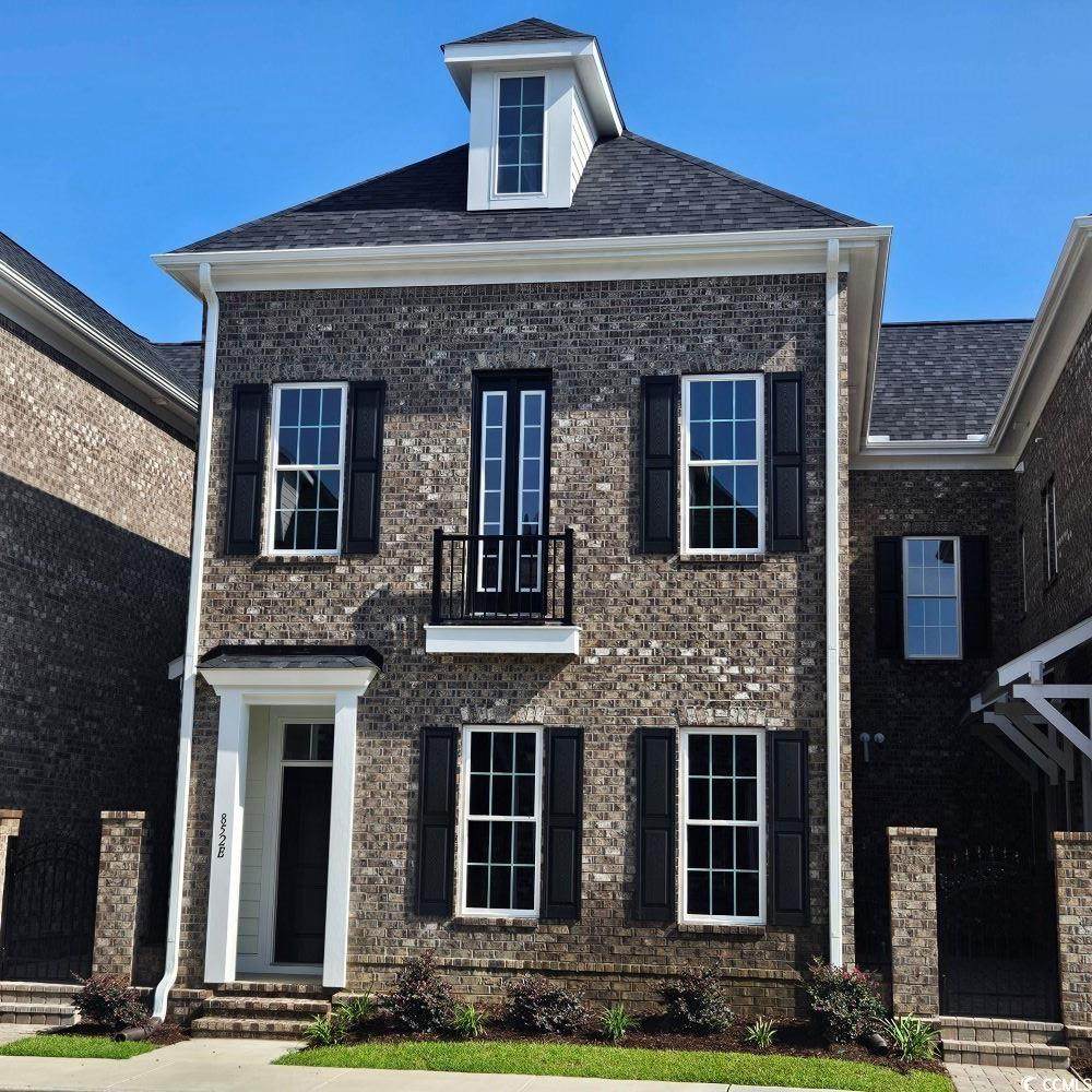 852 Iris St. - Photo 1