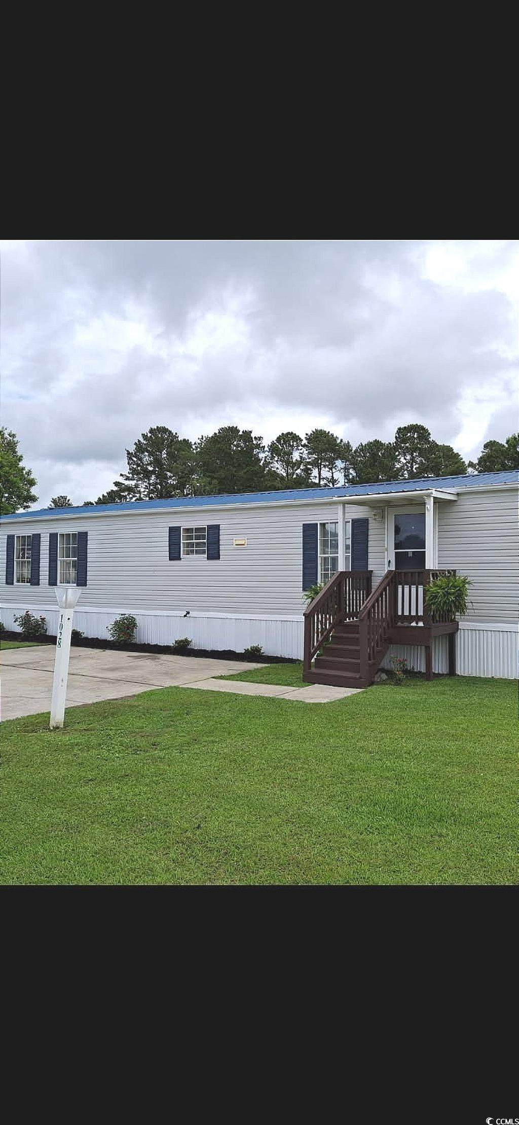 1028 Manor Ln. - Photo 1