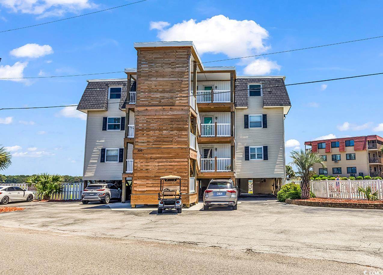 300 63rd Ave. N - Photo 1
