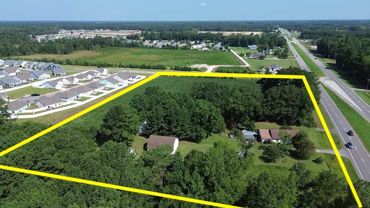 1621 Highway 9 - Photo 1