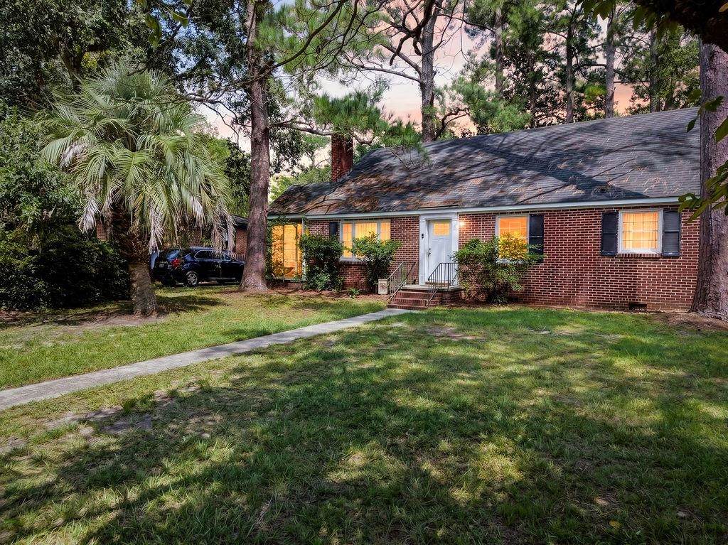 2501 Redwood St. - Photo 1