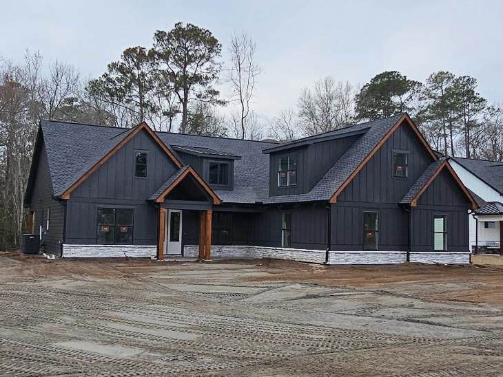 8024 Old Reaves Ferry Rd. - Photo 1