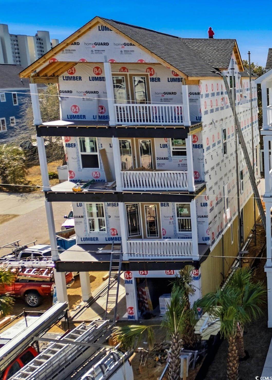 211A 15th Ave. S - Photo 1