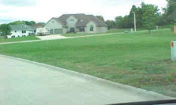 303 Iowana Street - Photo 1