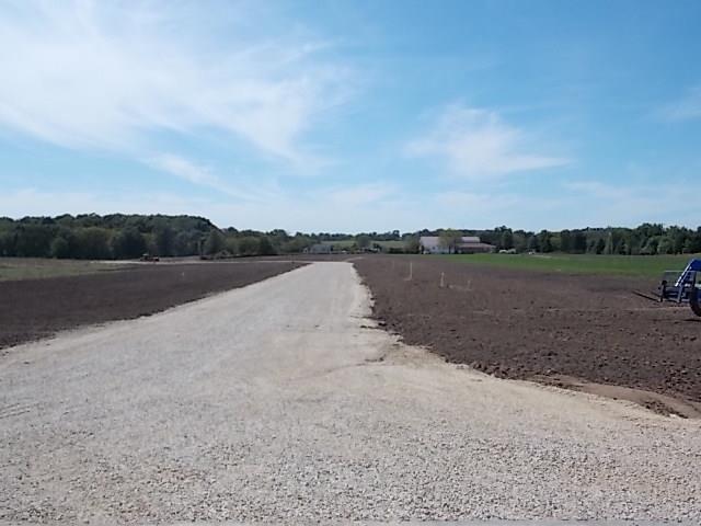 8 Clayton Boulevard - Photo 1