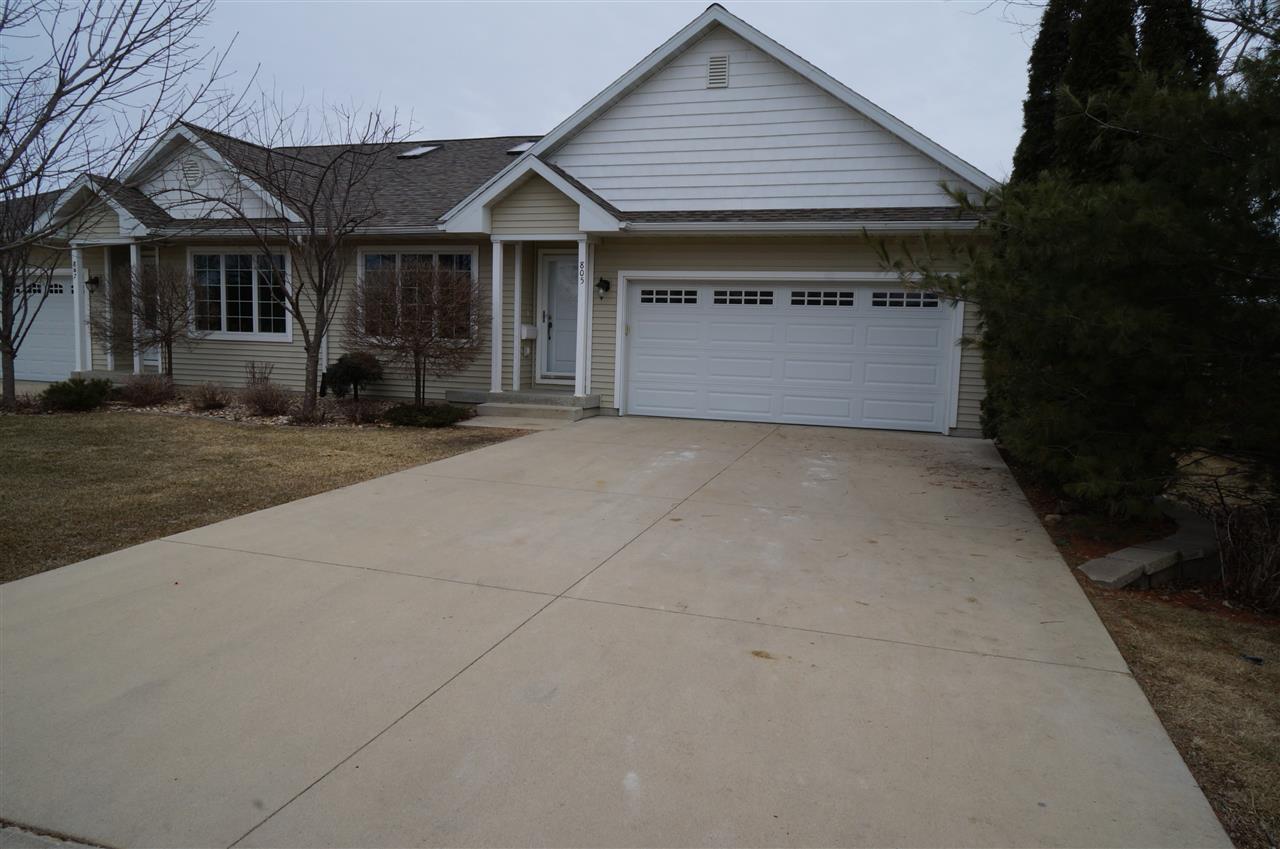 805 Janet Drive - Photo 1