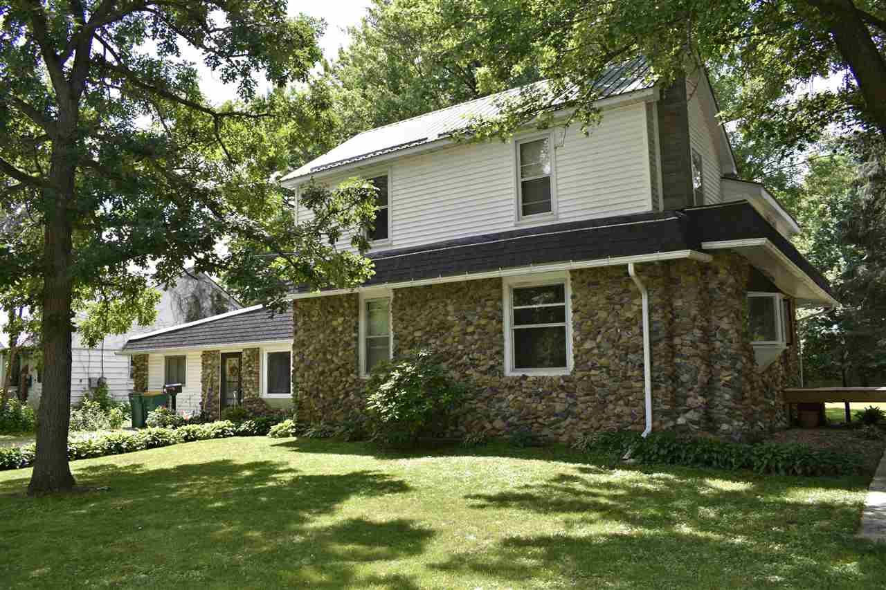 800 4th Ave. S.W. - Photo 1