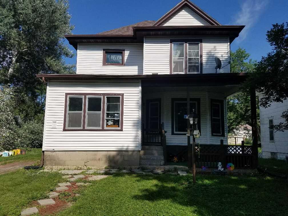 105 4th Avenue - Photo 1
