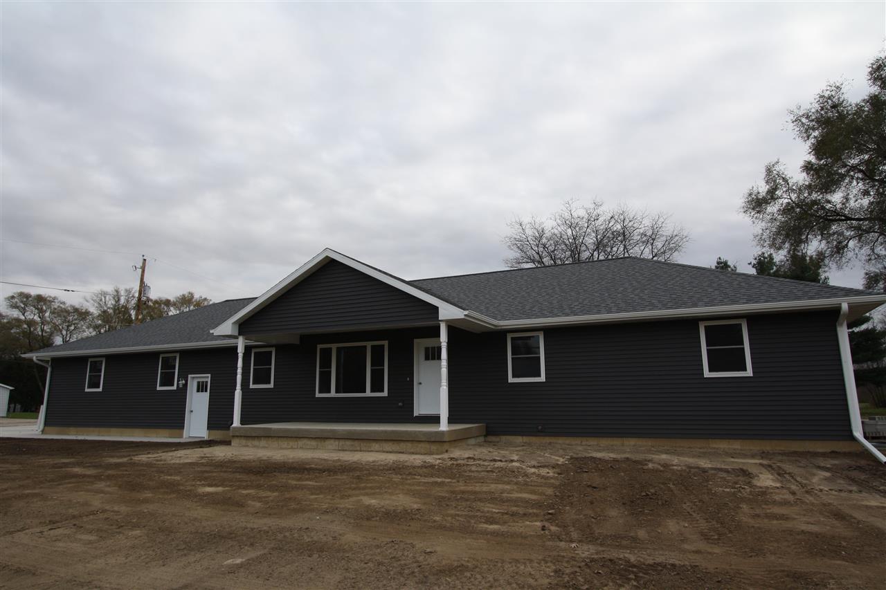 1104 Charles Avenue - Photo 1