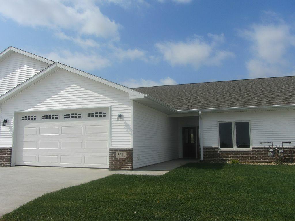 521 Autumn Lane - Photo 1