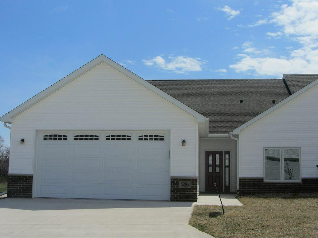 529 Autumn Lane - Photo 1
