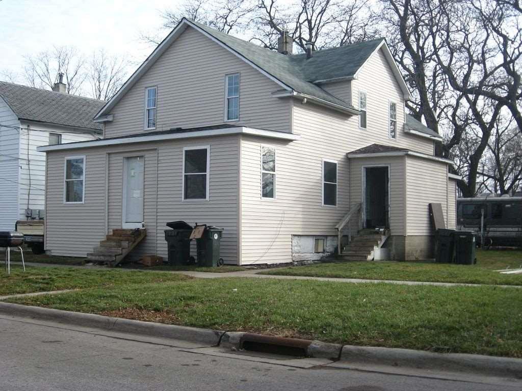 320 8th Street - Photo 1