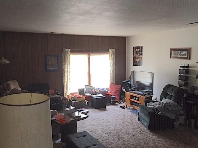 119 Traer - Photo 1