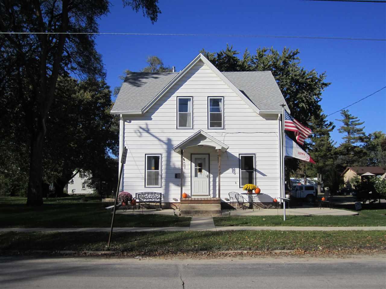 602 Main Street - Photo 1