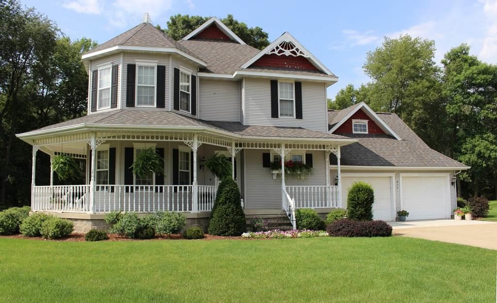 824 Tanglewood Drive - Photo 1