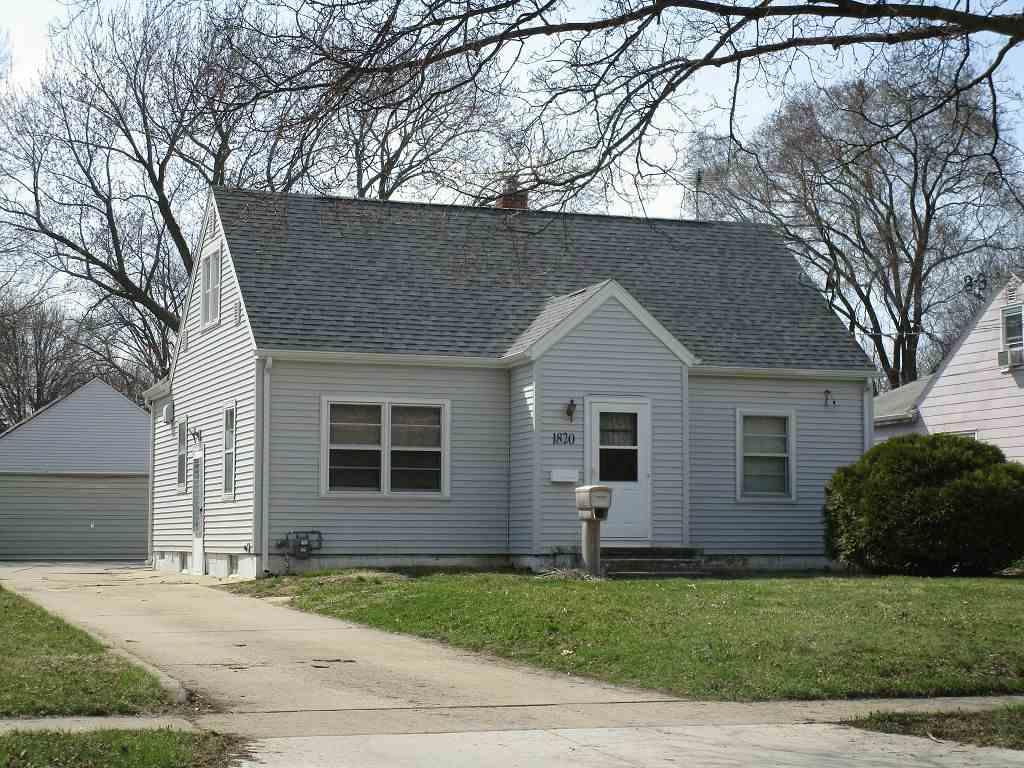 1820 6 Street - Photo 1