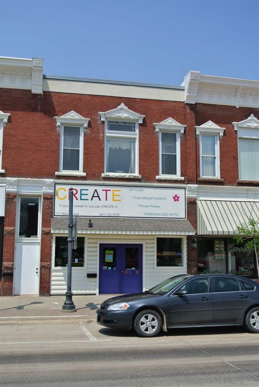 731 Main Street - Photo 1