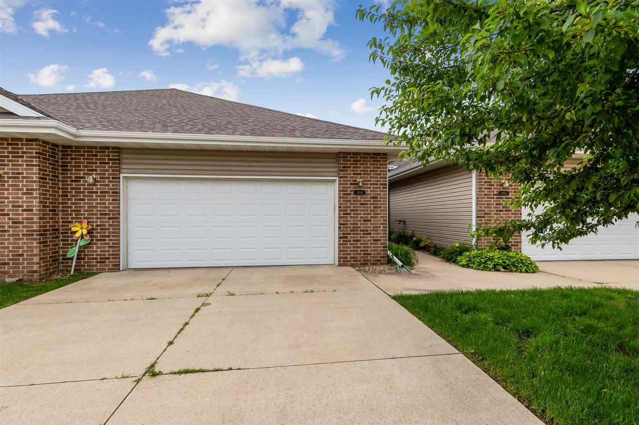 1404 Aspen Drive - Photo 1