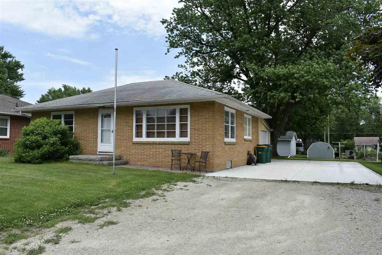 610 8th Ave. N.W. - Photo 1