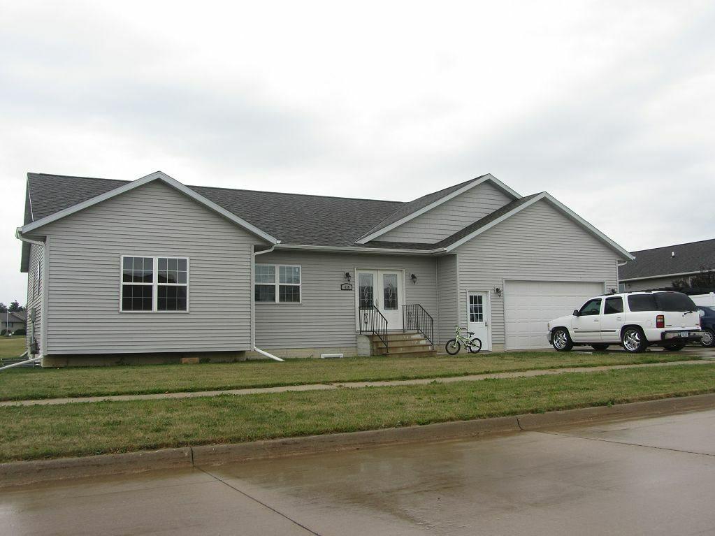 439 Carroll - Photo 1