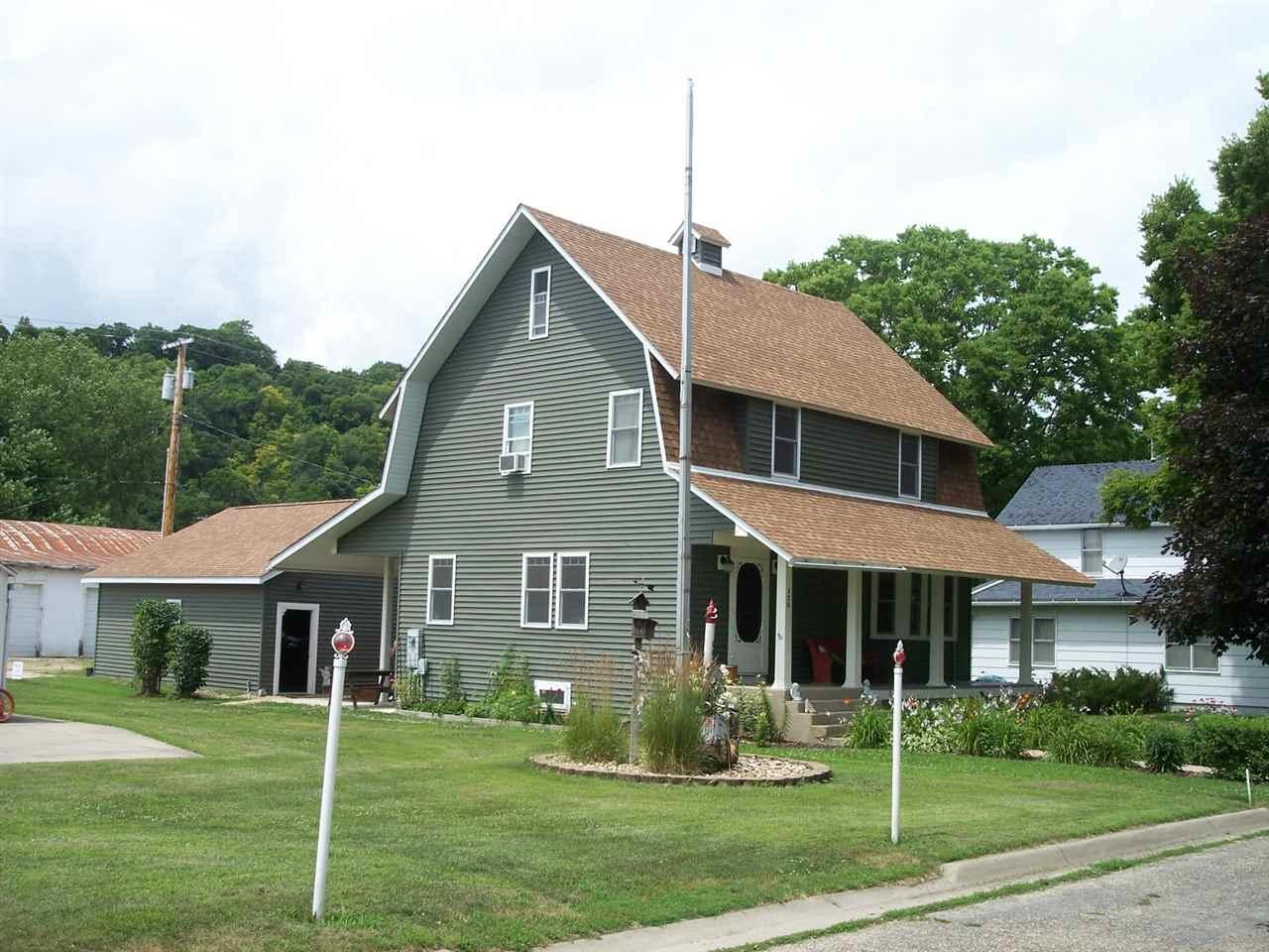 326 2nd Street - Photo 1