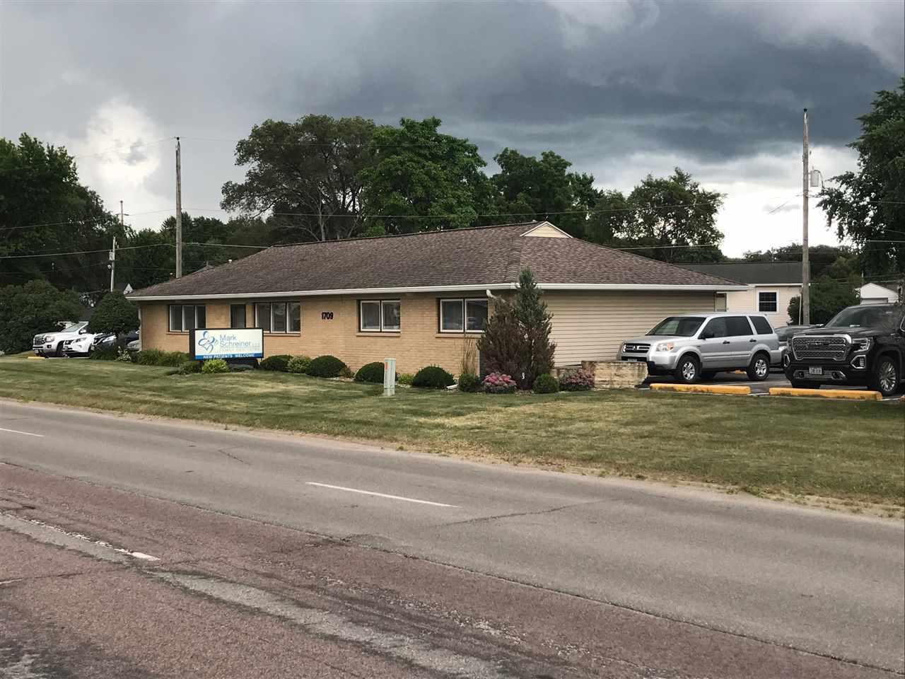 1709 University Avenue - Photo 1