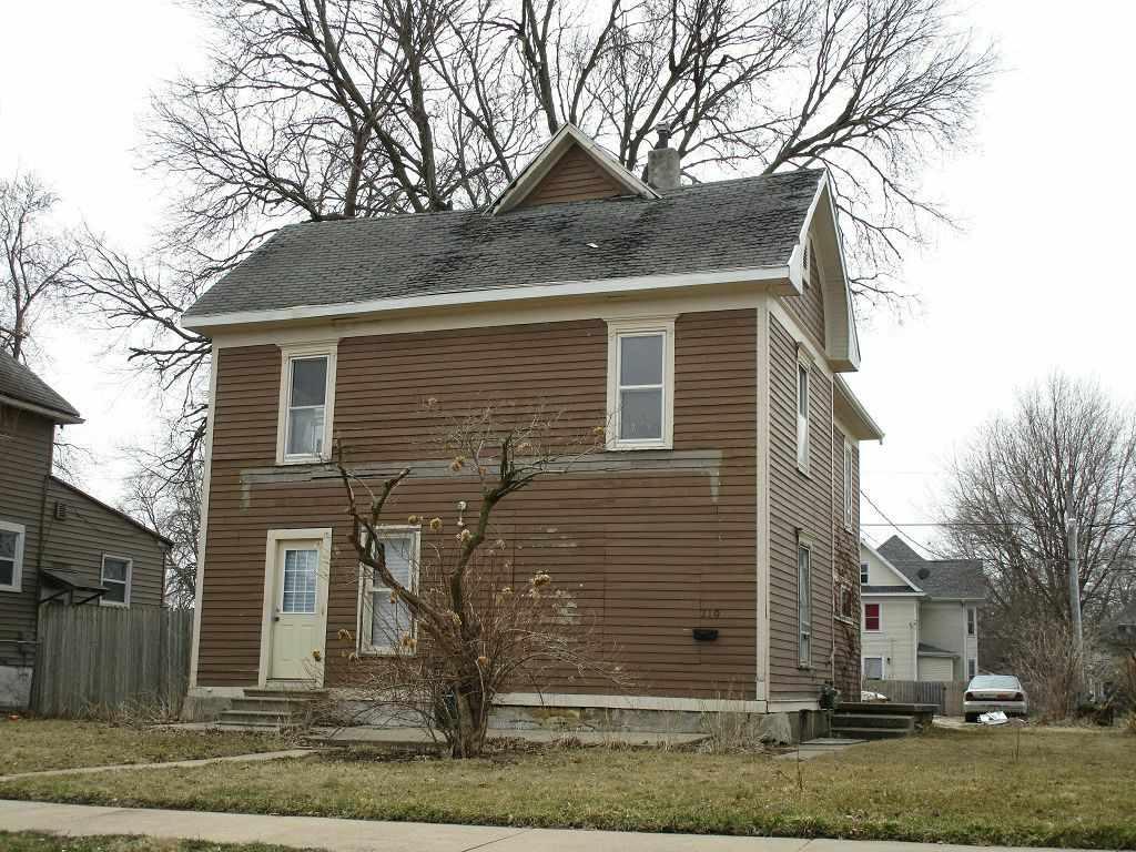 210 Locust Street - Photo 1