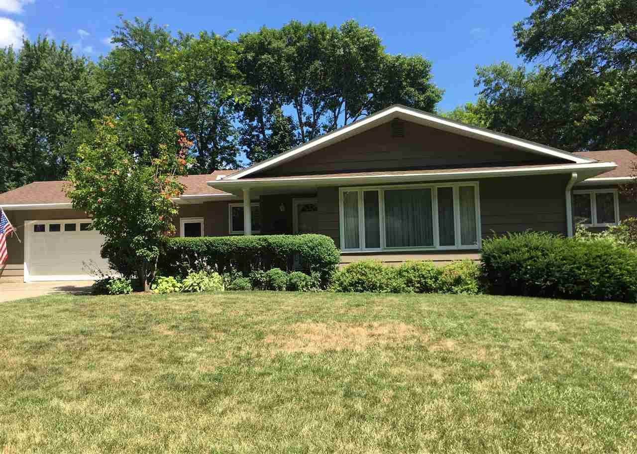 114 Pleasant Drive - Photo 1