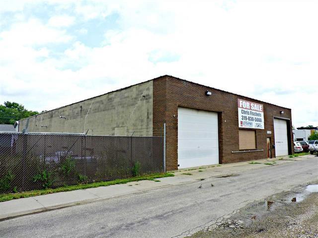 1115 Bluff Street - Photo 1