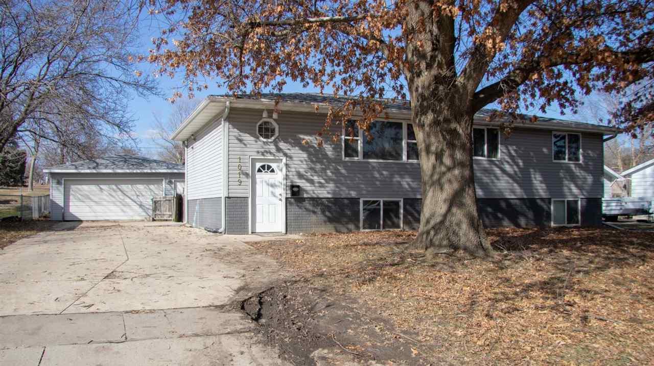 1019 Higby - Photo 1