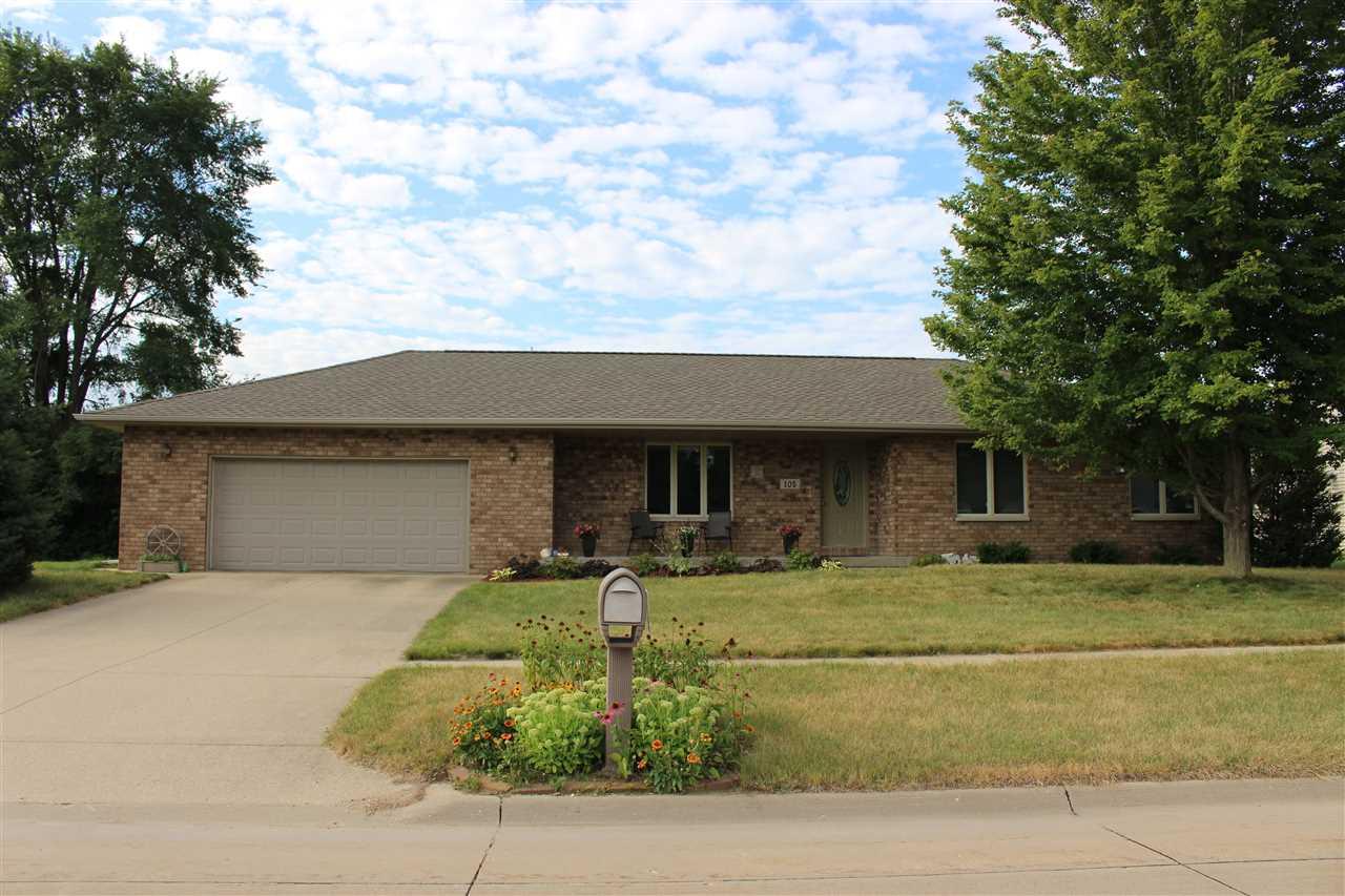 105 Fairview Drive - Photo 1