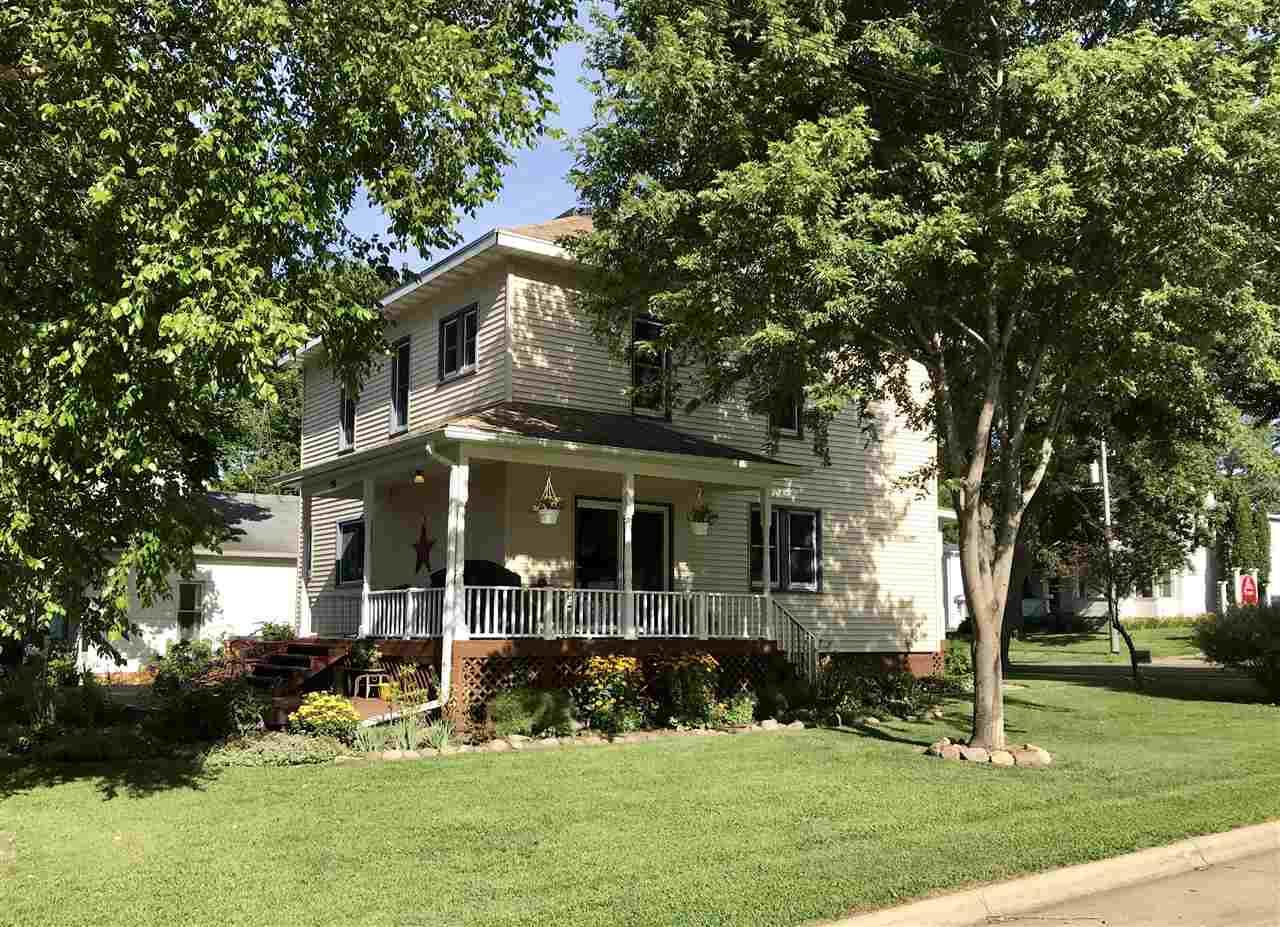 715 Main Street - Photo 1