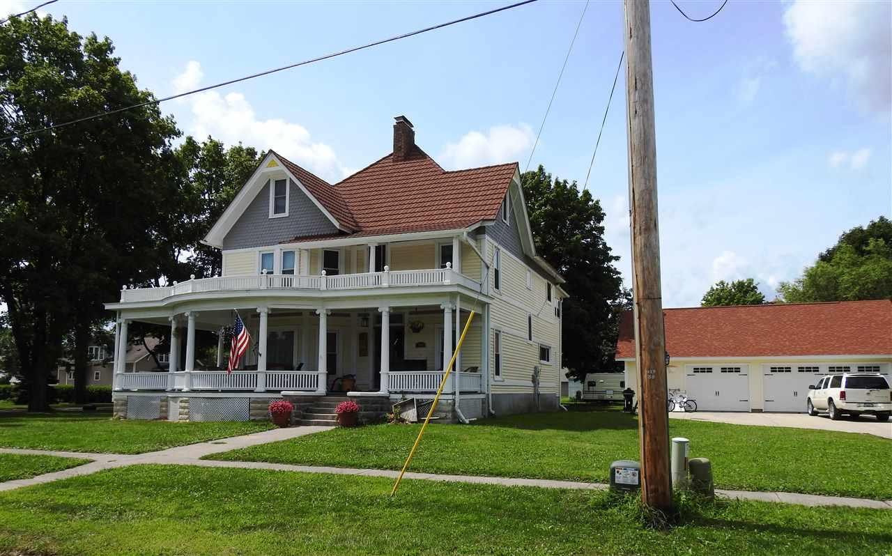 403 Railroad Street - Photo 1